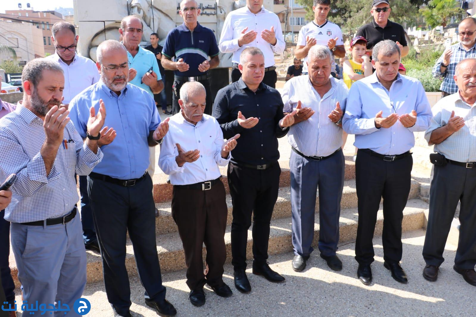 زيارة عائلات وأضرحة  شهداء  هبة القدس والأقصى في سخنين 