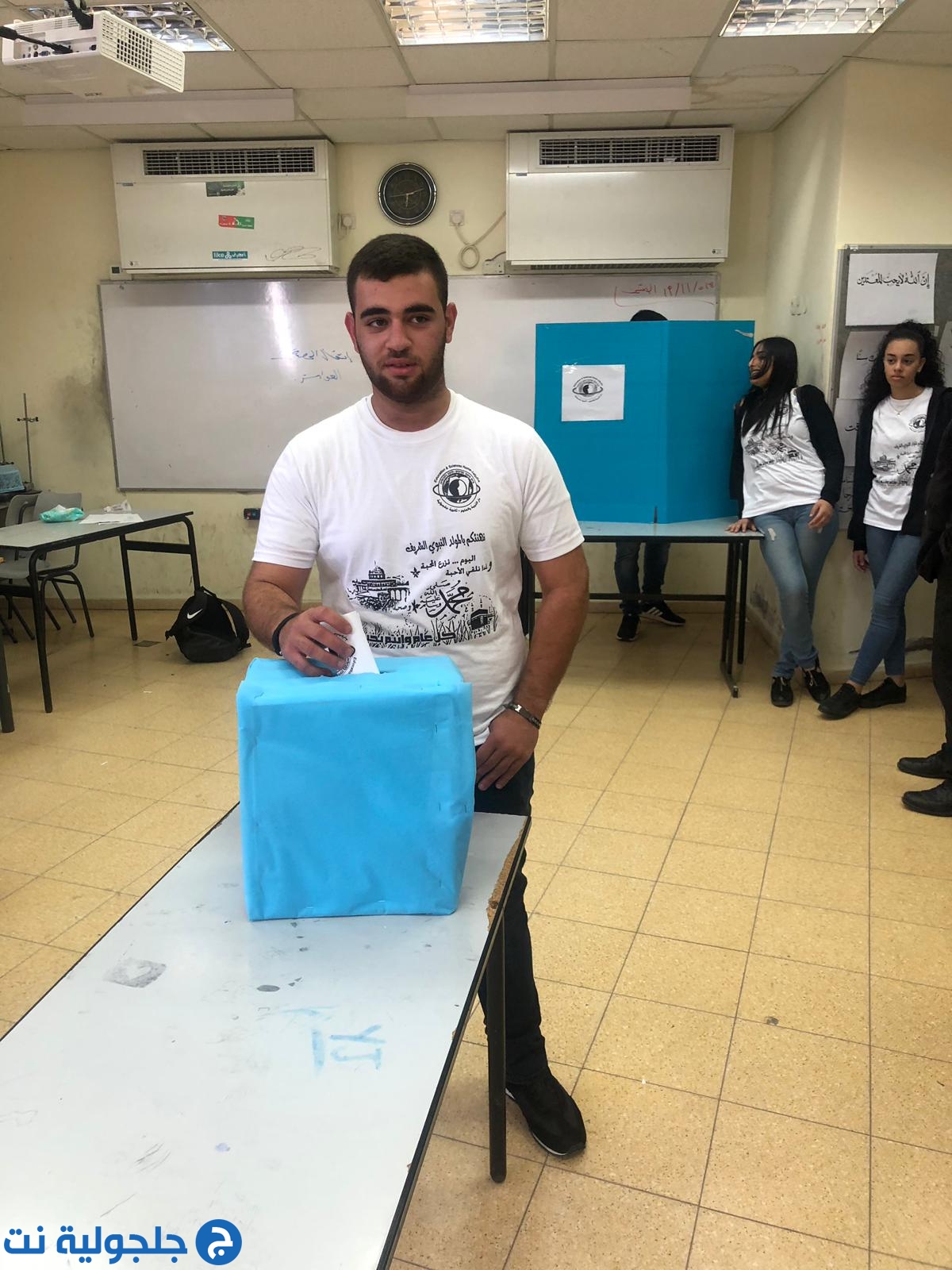 انتخاب الطالب احمد شملة رئيسا لمجلس طلاب ثانوية جلجولية 