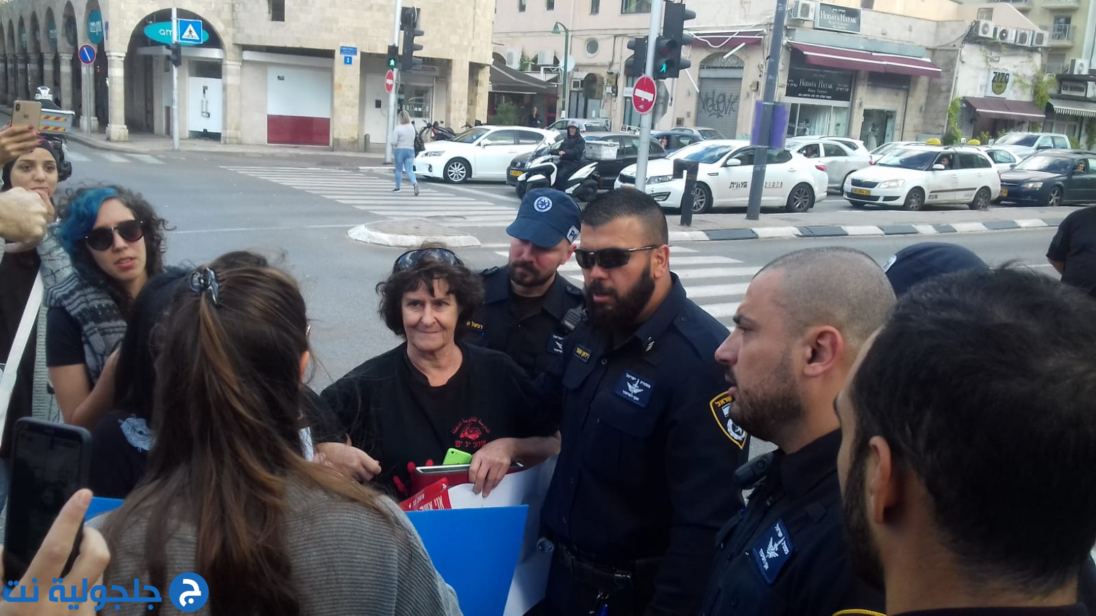 بدء فعاليات المظاهرة النسائية في تل ابيب