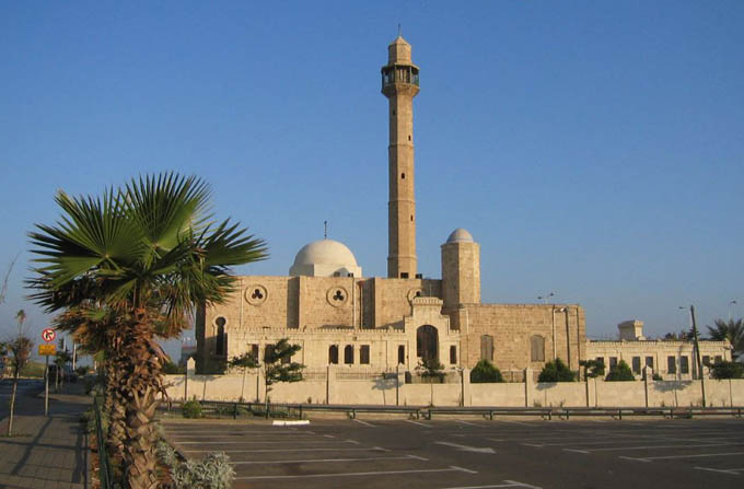 مسجد حسن بك- شاهد على عروبة يافا