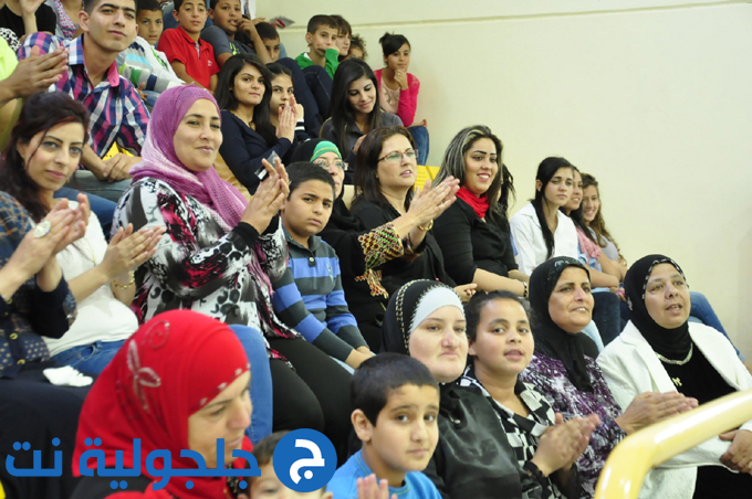 بحضور المئات: العرض الثقافيّ الأوّل في قرية عيلوط لدعم المواهب الشبابيّة