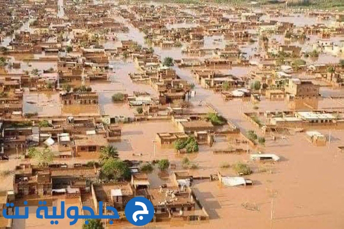 عشرات القتلى و100 ألف منزل منهار بفيضانات في السودان