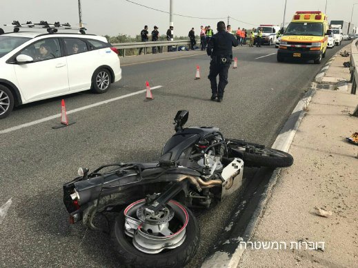 مصرع شخص في حادث انزلاق دراجته النارية