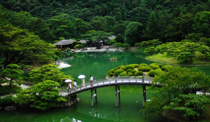 اليابان .. الطبيعة الخلابة والمدن العصرية 