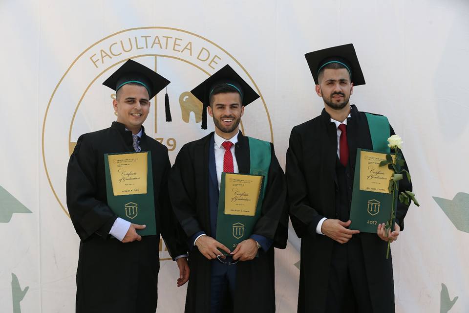 جامعة ياش في رومانيا تخرج 50 طبيبا جديدا من البلاد 