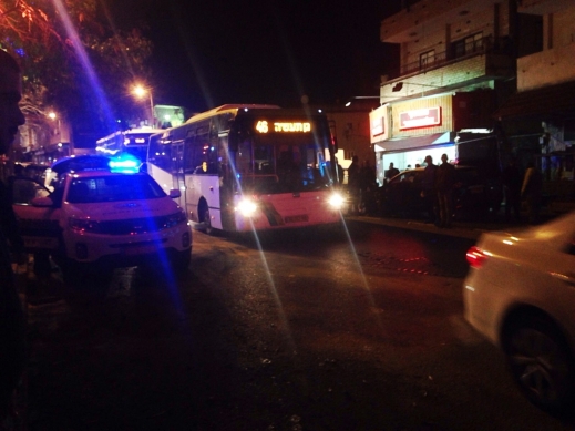 اصابة خمسة اشخاص بجراح متفاونة في حادث طرق 