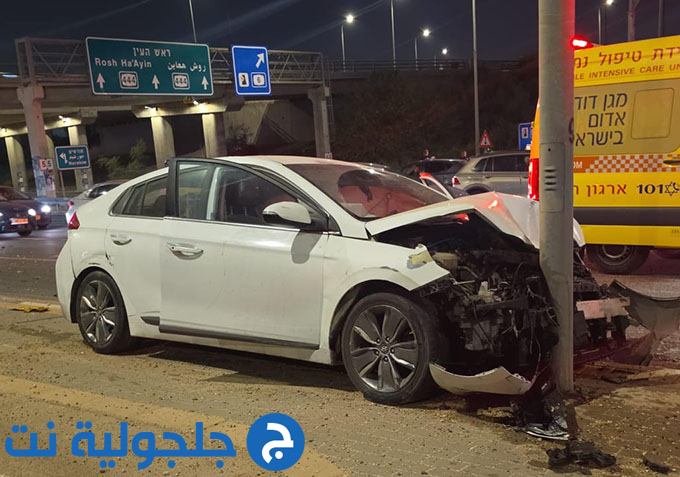 اصابة بين طفيفة ومتوسطة بحادث طرق على مفرق جلجولية