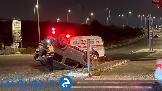 اصابة بين طفيفة ومتوسطة بحادث طرق على مفرق جلجولية