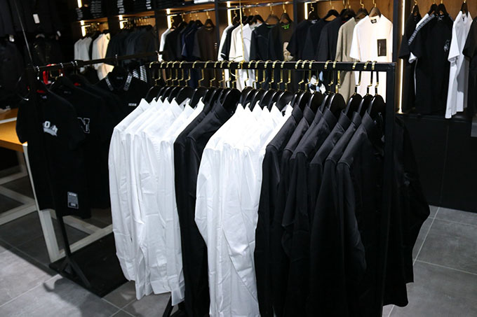 افتتاح بوتيك  VINO BRAND للملابس الرجالية في جلجولية 