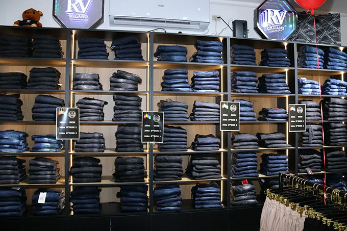 افتتاح بوتيك  VINO BRAND للملابس الرجالية في جلجولية 