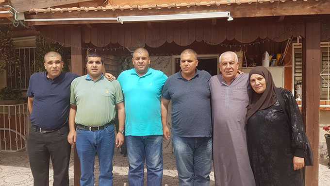 منذر بدير حرٌ بعد 57 شهرا من الاعتقال