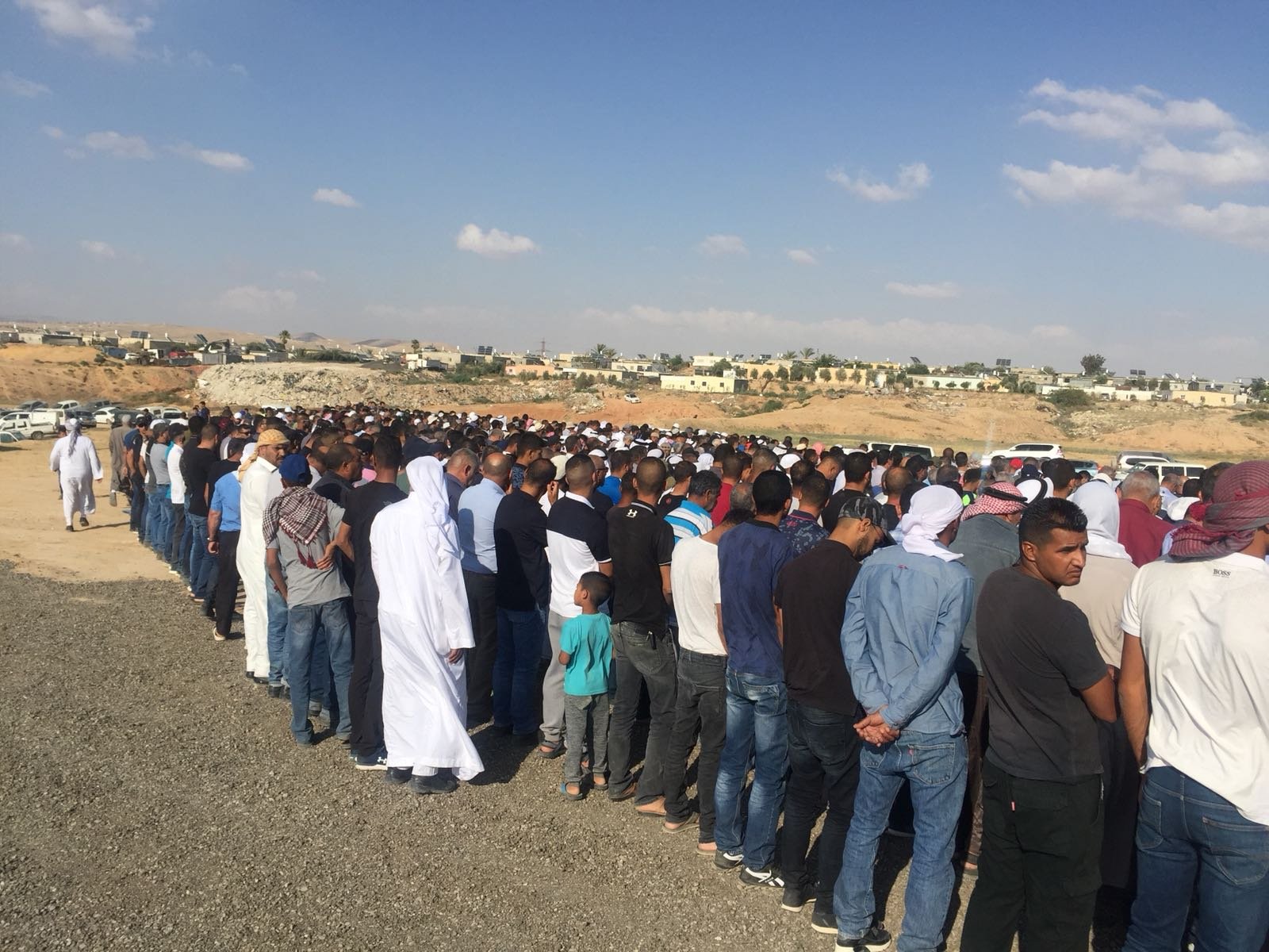 المئات يشيعون جثمان المرحوم نايف ابو قويدر في النقب