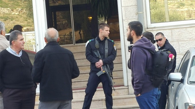 الشرطة الاسرائيلية  تمنع انعقاد مؤتمر “إنسانيتنا أقوى من حظركم” 