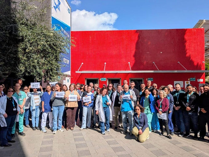 الطواقم الطبية في مستشفيات البلاد تشارك بالتشويش