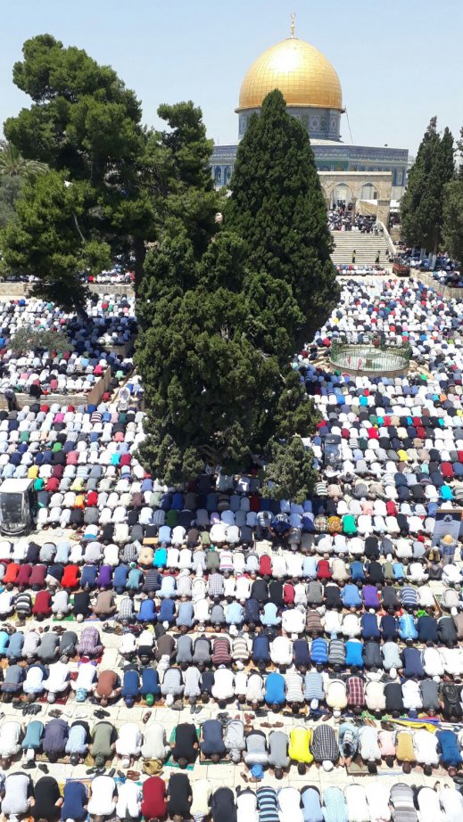 اكثر من 280 ألف مصل في الجمعة الاخيرة من رمضان في المسجد الأقصى