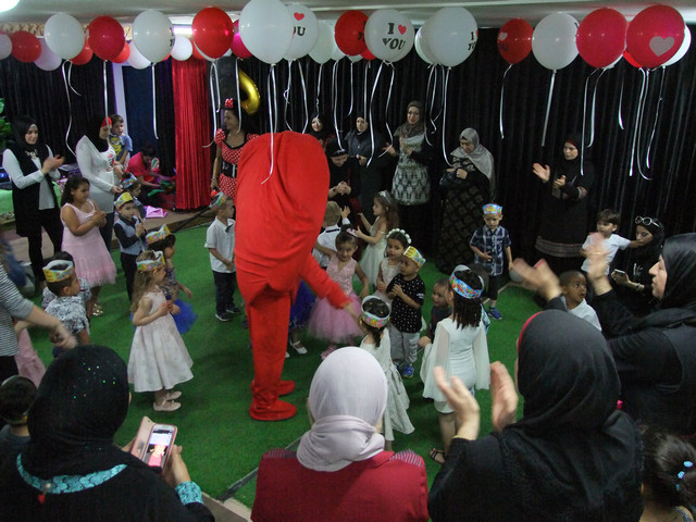 عيد ميلاد جماعي في صف رواد المستقبل في روضة فرسان الاوائل
