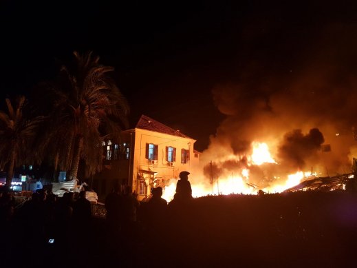 14 اصابة بانفجار بمحل لبيع مود البناء في يافا 