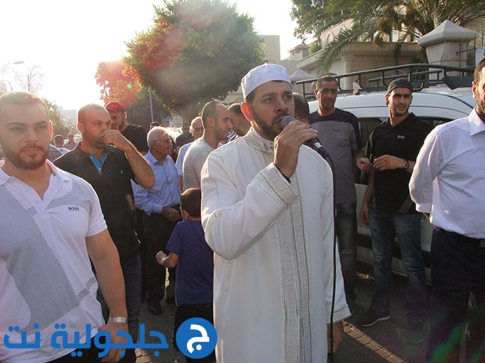 خطبة ومسيرة عيد الفطر من مسجد البخاري في جلجولية