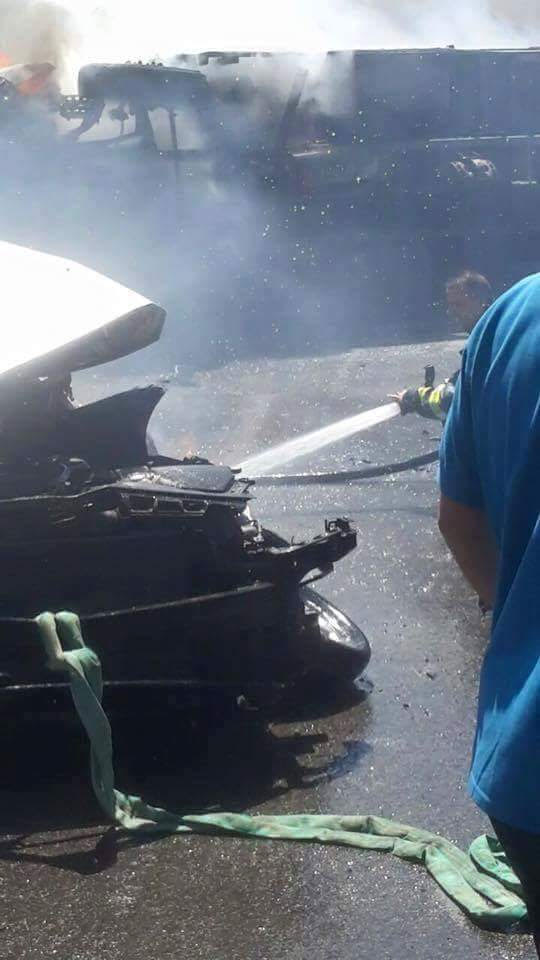 مصرع 3 نساء وشاب وطفل حرقًا في حادث طرق