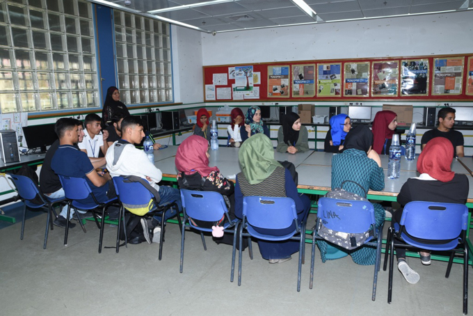 مركز شباب رهط ينظم يوم دراسي بعنوان مسارات نحو الاكاديمية