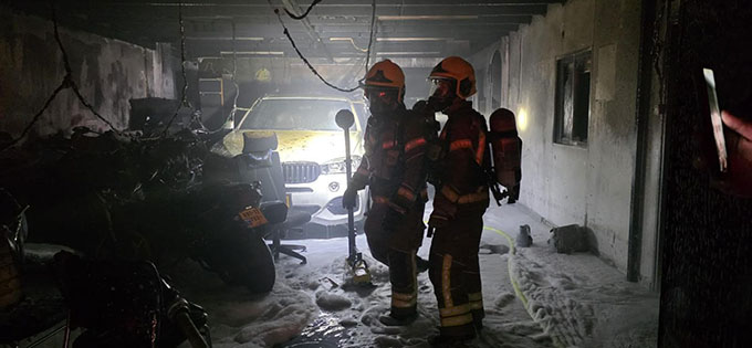 حريق داخل مبنى في مدينة عكا بدون اصابات 