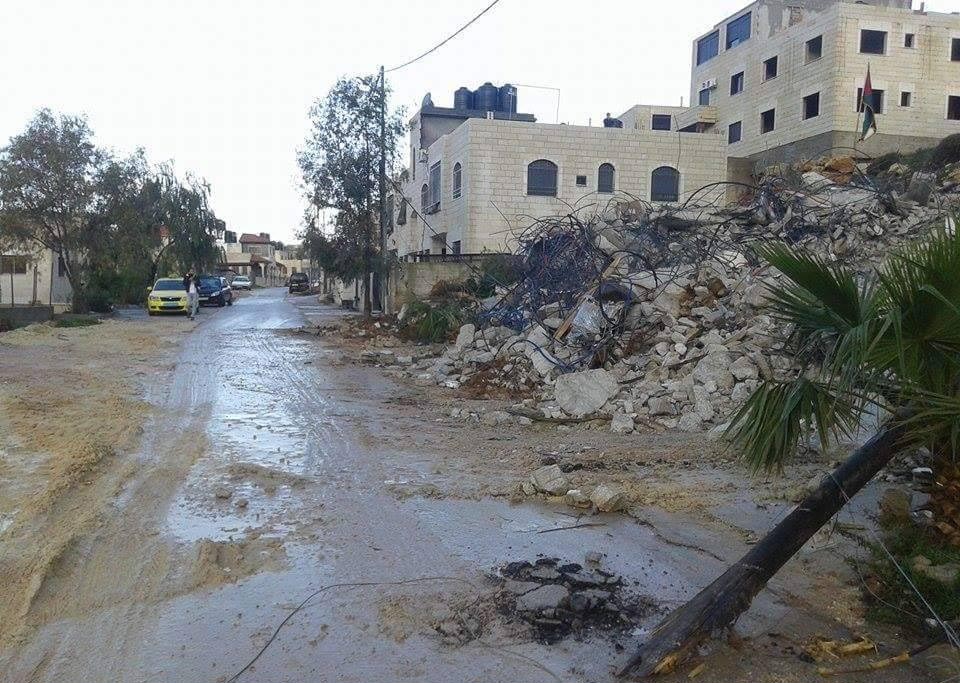 هدم منزل الشهيد مهند الحلبي في سردا