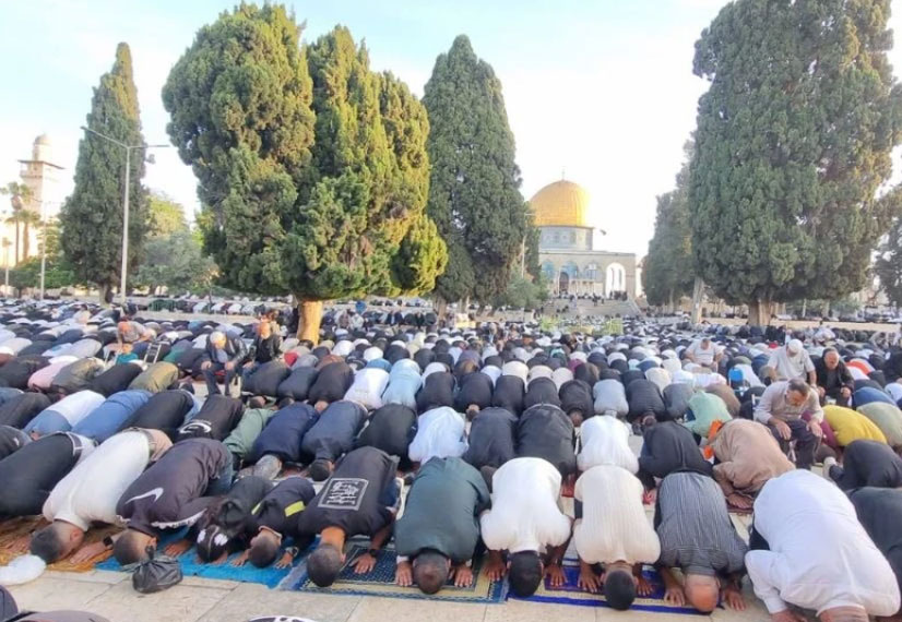 140 ألف مصل أدوا صلاة عيد الأضحى في المسجد الأقصى المبارك
