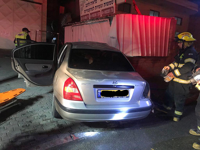 3 إصابات إحداها حرجة في حادث طرق