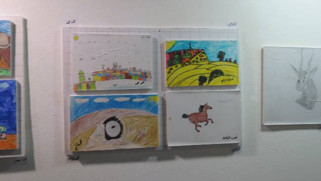سلطة مكافحة المخدرات بالتعاون مع الفنان وليد قشاش في مشروع رسم خاص لأطفال عكا