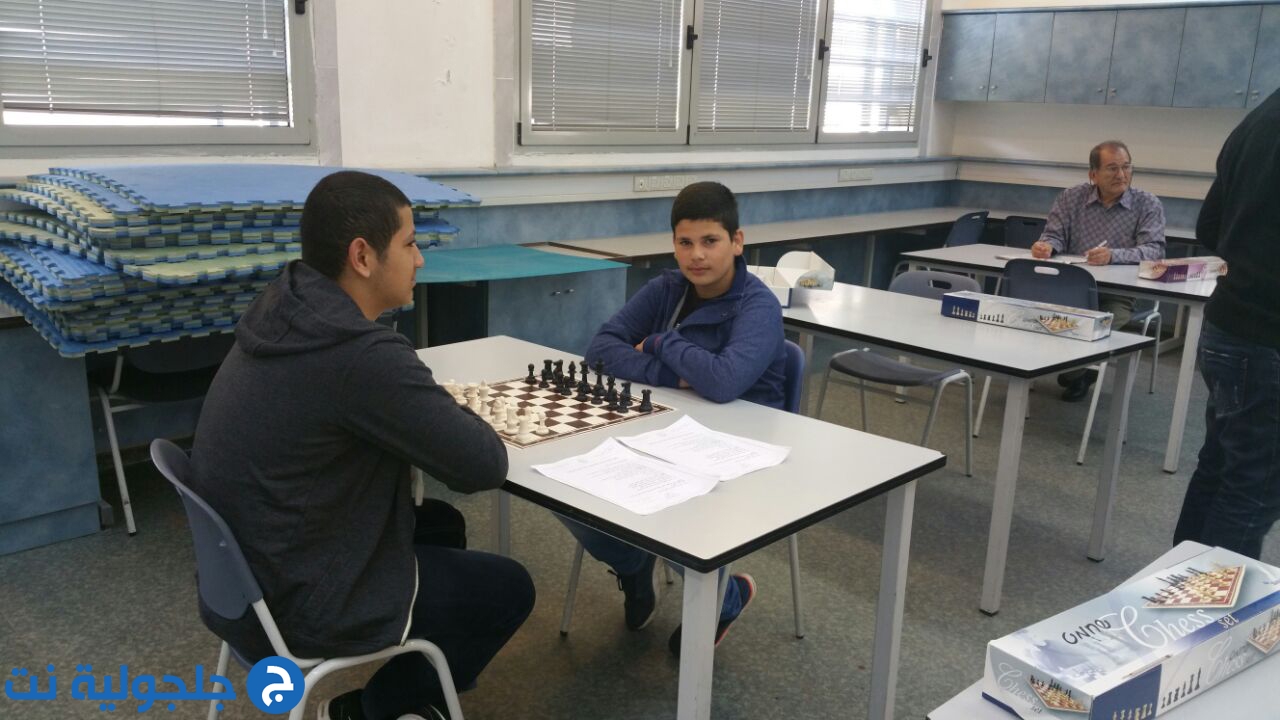 محمود خطيب يفوز بالمرتبة الأولى في مسابقة الشطرنج التي نظّمتها بلديّة الطيبة