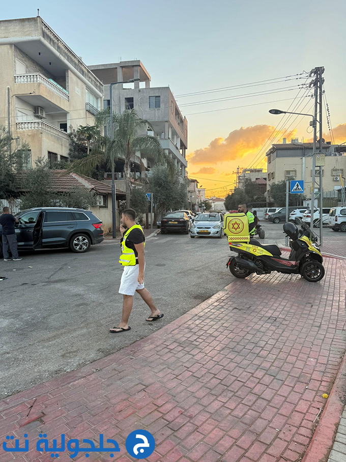 اصابة شاب بجراح متوسطة بعد تعرضه للطعن في جلجولية 